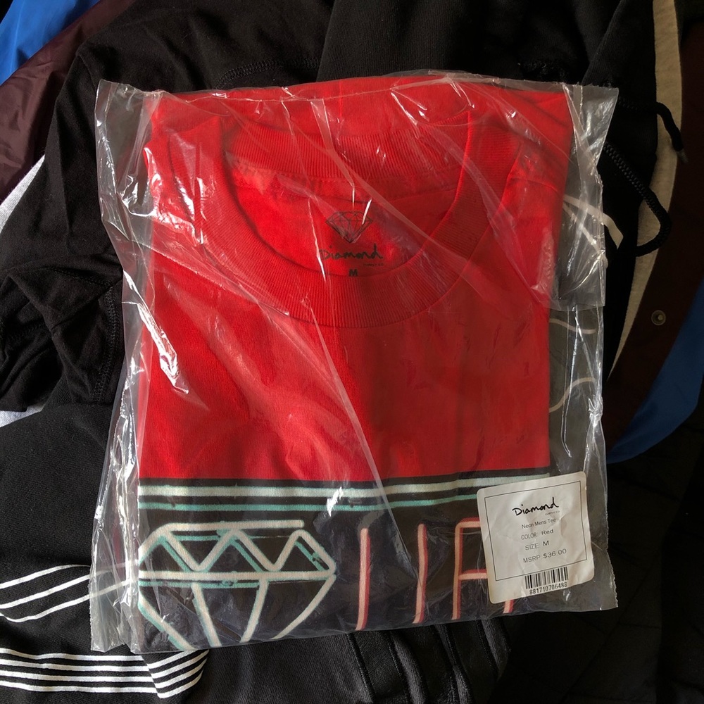 Red Diamond Supply Co. tee (sealed)